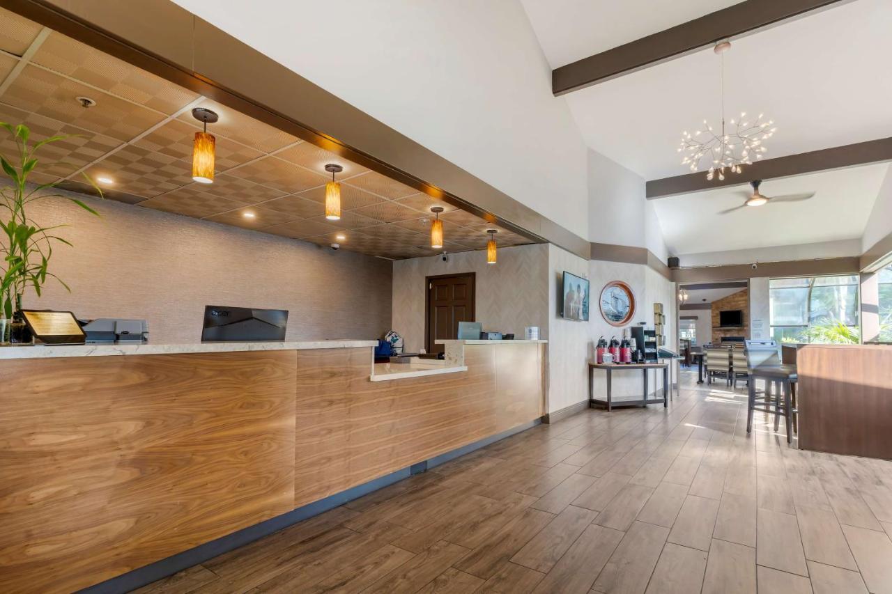 Best Western Plus Forest Park Inn Гилрой Екстериор снимка