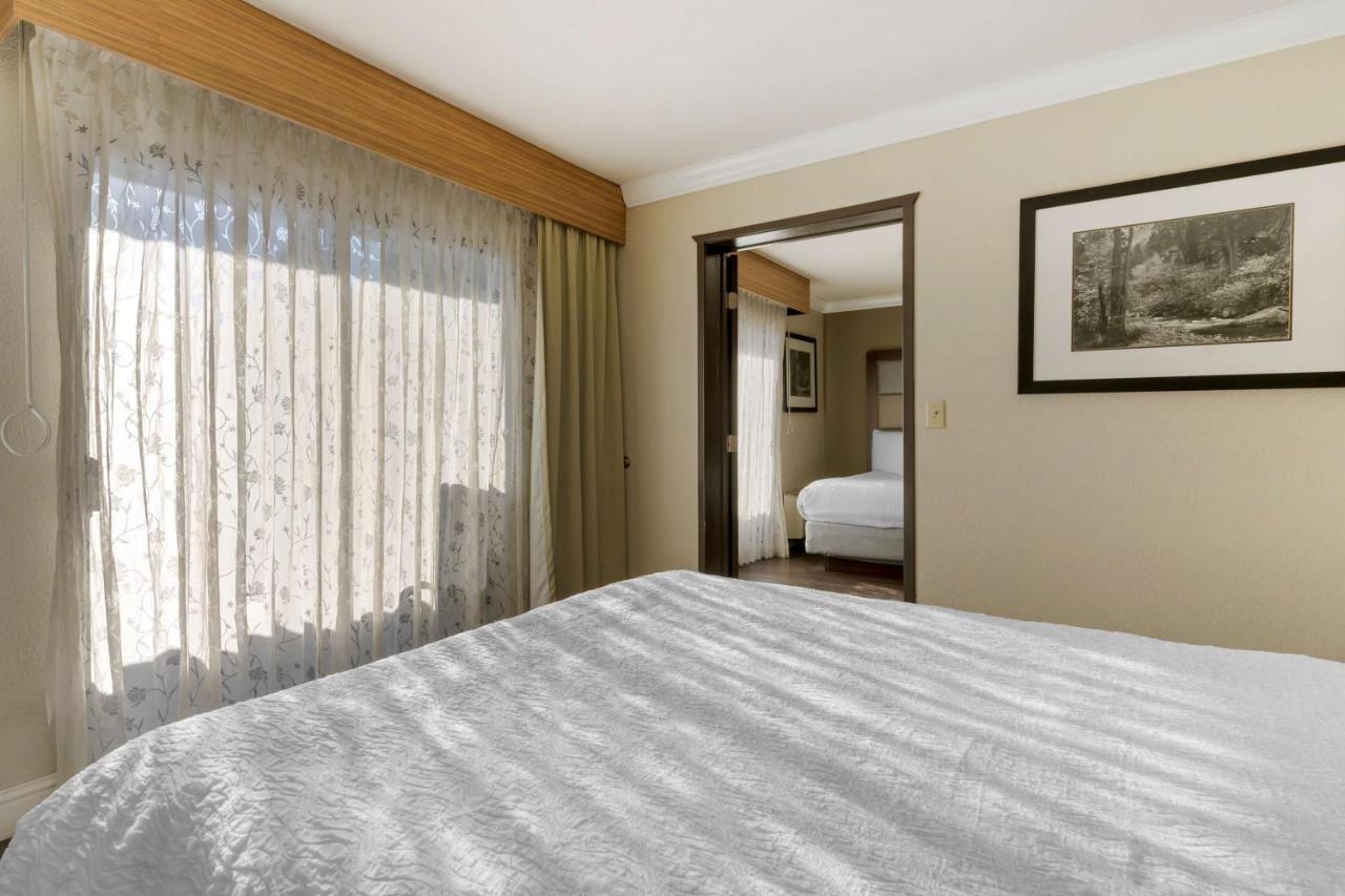 Best Western Plus Forest Park Inn Гилрой Екстериор снимка